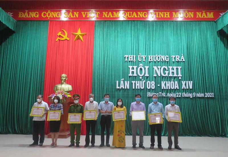 Thị ủy Hương Trà tổ chức Hội nghị lần thứ tám (mở rộng) 