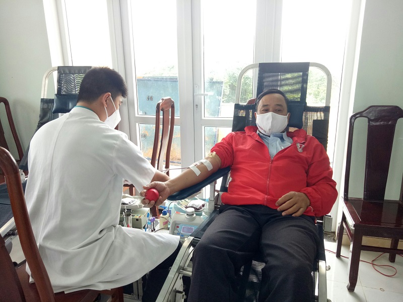 Hương Trà  tiếp nhận 100 đơn vị máu tại Lễ hội Xuân hồng năm 2022