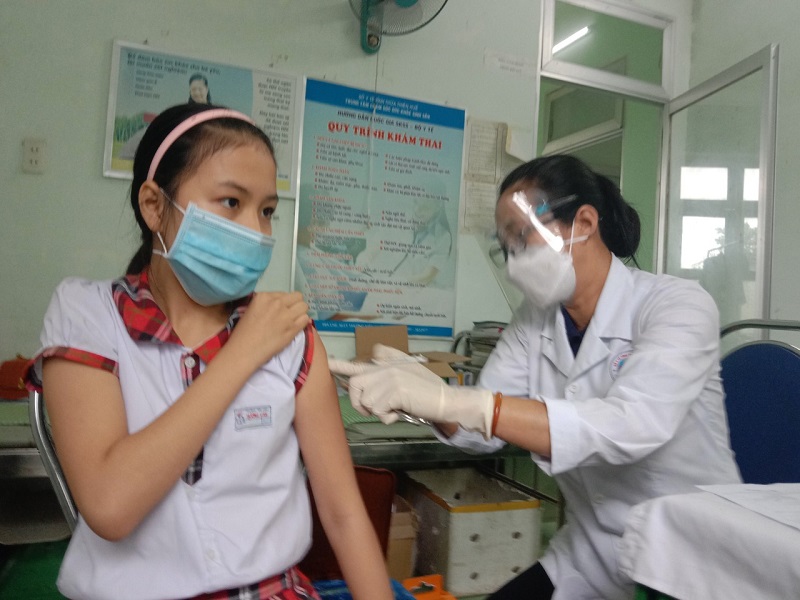 Triển khai tiêm vắc xin phòng COVID-19 cho trẻ em từ  5 tuổi đến dưới 12 tuổi