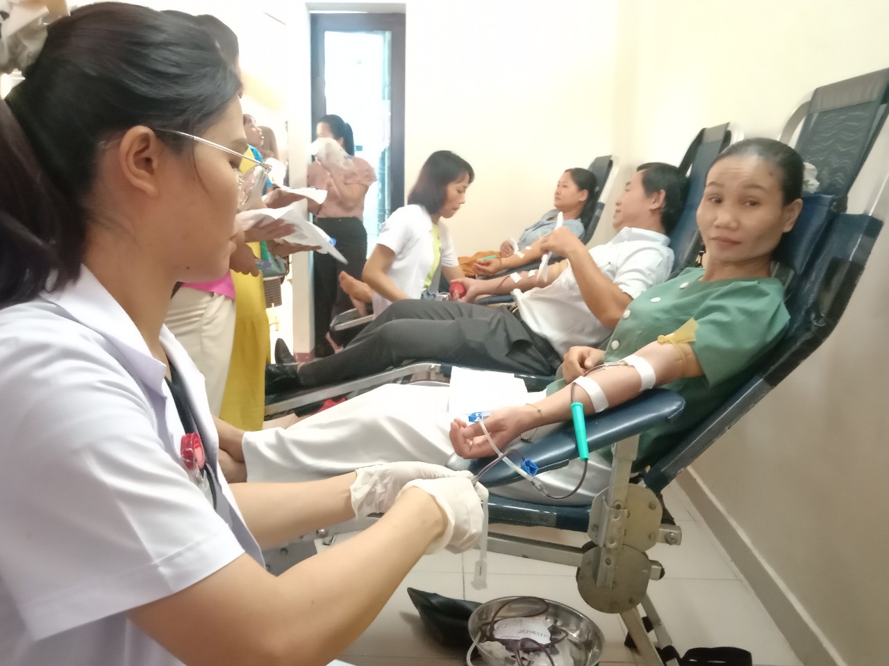 Hơn 200 đoàn viên, người lao động thị xã Hương Trà tham gia ngày hội Hiến máu tình nguyện